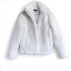 Cozy Glam White Faux Fur Coat Slaviccore Winterwear Chic Outerwear Softgirl S